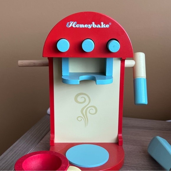 Le Toy Van Coffee Machine wooden pretend toys - Picture 8 of 11